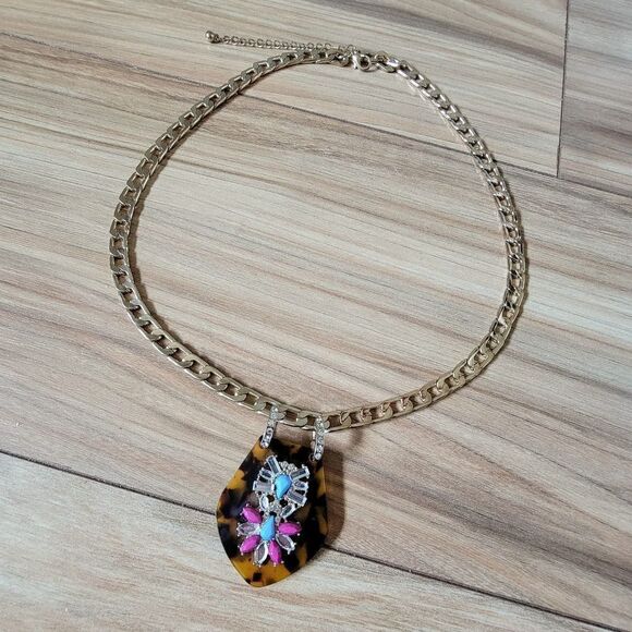 Tortoise Shell Acrylic Bejewled Curb Chain Pendant Necklace - Picture 1 of 11